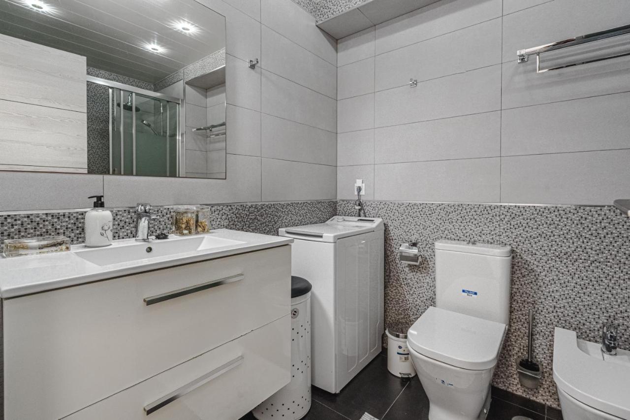 Amazing 3 Bedroom Apartment On The First Line Of The Best Las Americas Beach, Air Conditioner And Terrace Ocean View Плая-де-лас-Америкас Экстерьер фото